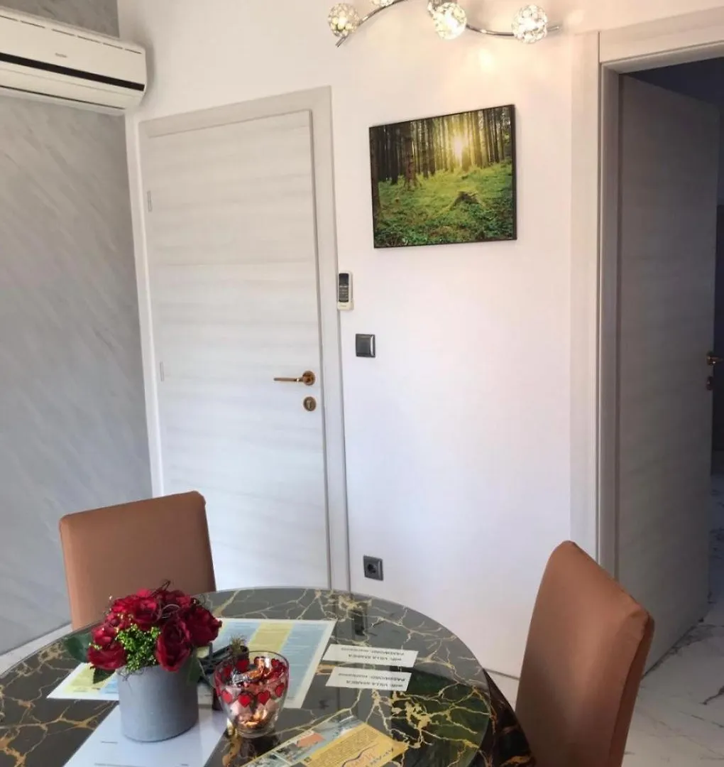 Apartment Mare Trogir 0*,  Croacia